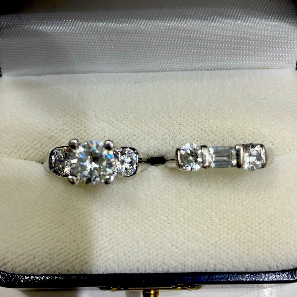 Diamondtrigue of Dallas White Gold Wedding Ring Set with box